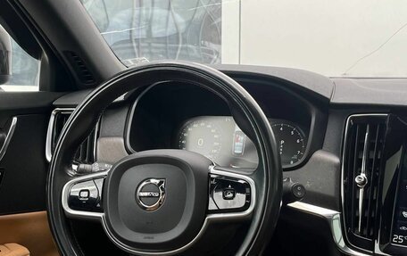 Volvo V90 Cross Country I рестайлинг, 2019 год, 2 660 000 рублей, 11 фотография