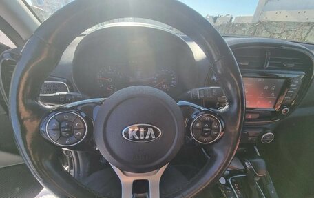 KIA Soul III, 2019 год, 1 800 000 рублей, 10 фотография