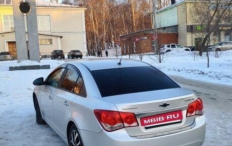 Chevrolet Cruze II, 2012 год, 800 000 рублей, 3 фотография