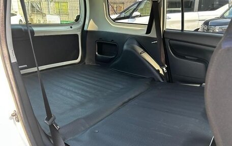 Toyota Probox I, 2023 год, 1 150 000 рублей, 34 фотография