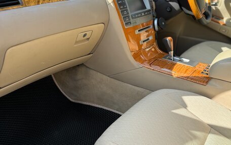 Toyota Crown Majesta, 2006 год, 1 999 990 рублей, 24 фотография