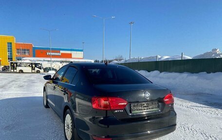 Volkswagen Jetta VI, 2013 год, 990 000 рублей, 5 фотография