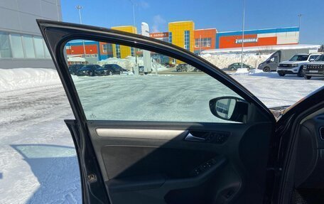 Volkswagen Jetta VI, 2013 год, 990 000 рублей, 14 фотография