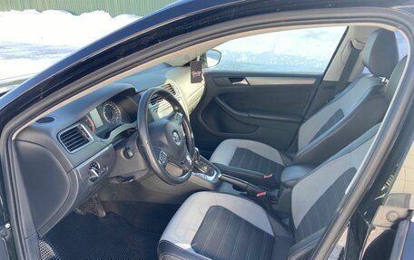 Volkswagen Jetta VI, 2013 год, 990 000 рублей, 16 фотография