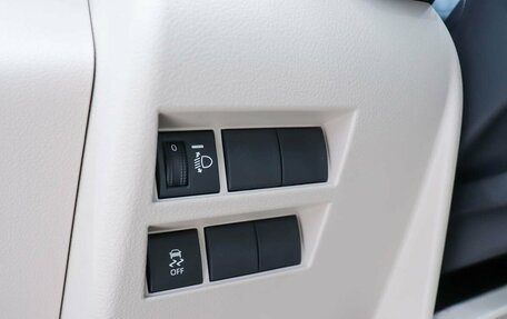 Toyota Land Cruiser, 2025 год, 16 490 000 рублей, 13 фотография