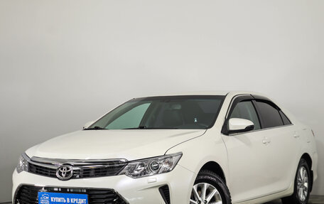 Toyota Camry, 2018 год, 1 879 000 рублей, 4 фотография