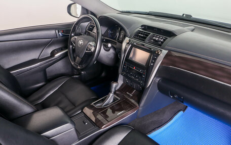 Toyota Camry, 2018 год, 1 879 000 рублей, 12 фотография