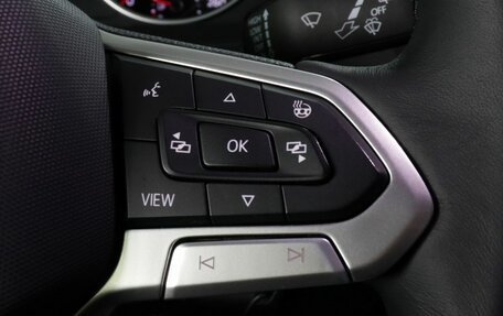 Volkswagen Tiguan II, 2020 год, 3 299 000 рублей, 15 фотография