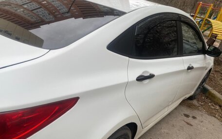 Hyundai Solaris II рестайлинг, 2013 год, 670 000 рублей, 8 фотография