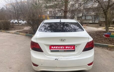 Hyundai Solaris II рестайлинг, 2013 год, 670 000 рублей, 10 фотография