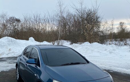 Opel Astra J, 2013 год, 850 000 рублей, 2 фотография