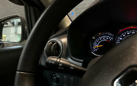 Renault Logan II, 2019 год, 930 000 рублей, 15 фотография