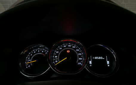 Renault Logan II, 2019 год, 930 000 рублей, 17 фотография