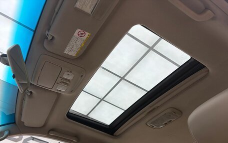 Toyota Land Cruiser 100 рестайлинг 2, 2003 год, 3 999 900 рублей, 15 фотография