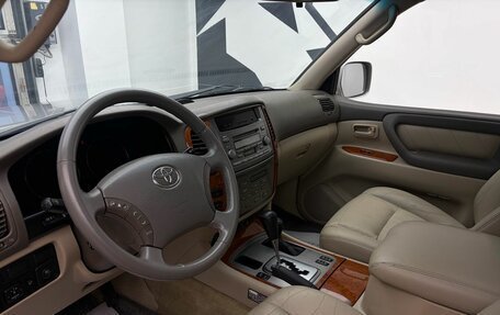 Toyota Land Cruiser 100 рестайлинг 2, 2003 год, 3 999 900 рублей, 22 фотография