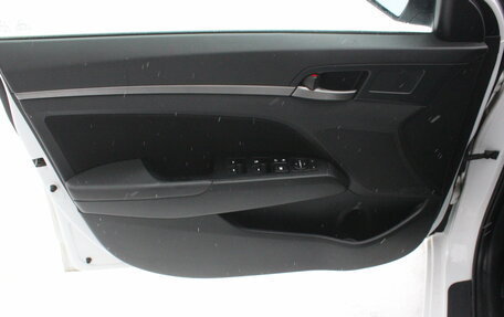 Hyundai Elantra VI рестайлинг, 2017 год, 1 287 000 рублей, 8 фотография