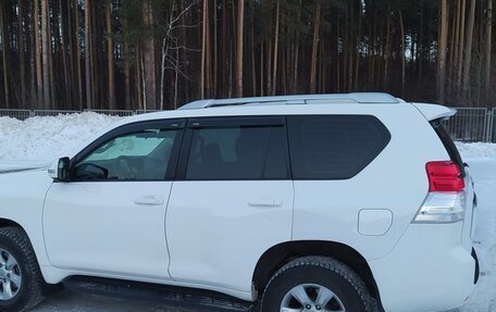 Toyota Land Cruiser Prado 150 рестайлинг 2, 2011 год, 2 870 000 рублей, 6 фотография