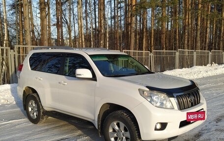Toyota Land Cruiser Prado 150 рестайлинг 2, 2011 год, 2 870 000 рублей, 5 фотография