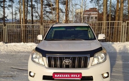 Toyota Land Cruiser Prado 150 рестайлинг 2, 2011 год, 2 870 000 рублей, 11 фотография