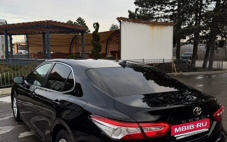 Toyota Camry, 2020 год, 2 500 000 рублей, 8 фотография