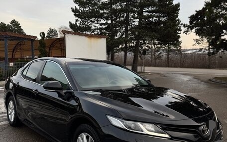 Toyota Camry, 2020 год, 2 500 000 рублей, 4 фотография