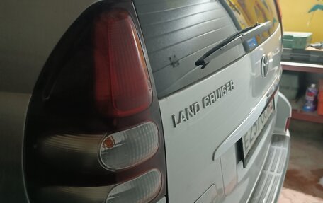 Toyota Land Cruiser Prado 120 рестайлинг, 2009 год, 2 000 000 рублей, 6 фотография