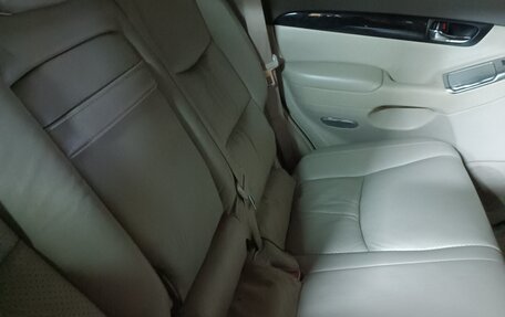 Toyota Land Cruiser Prado 120 рестайлинг, 2009 год, 2 000 000 рублей, 14 фотография