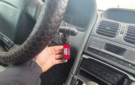 Renault Laguna II, 2000 год, 180 000 рублей, 17 фотография