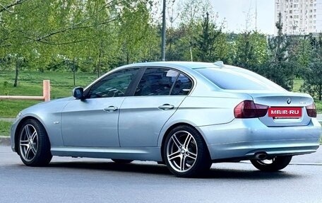 BMW 3 серия, 2011 год, 1 230 000 рублей, 19 фотография