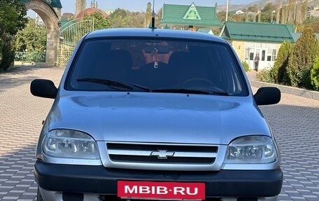 Chevrolet Niva I рестайлинг, 2006 год, 350 000 рублей, 2 фотография