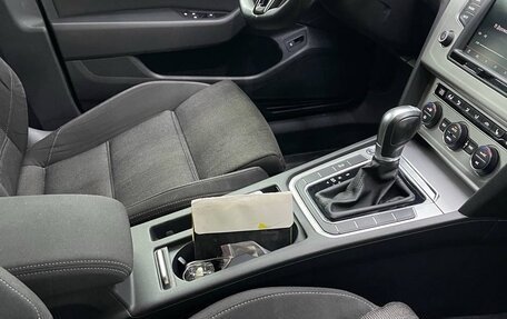 Volkswagen Passat B8 рестайлинг, 2016 год, 2 000 000 рублей, 12 фотография