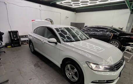 Volkswagen Passat B8 рестайлинг, 2016 год, 2 000 000 рублей, 18 фотография