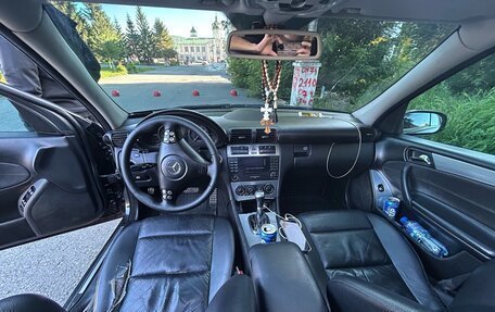 Mercedes-Benz C-Класс, 2004 год, 450 000 рублей, 4 фотография