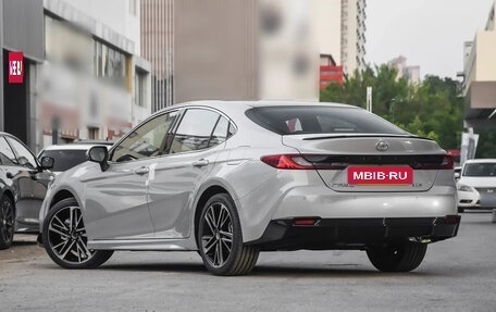 Toyota Camry, 2025 год, 4 300 000 рублей, 4 фотография