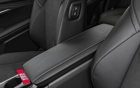 Toyota Camry, 2025 год, 4 300 000 рублей, 23 фотография