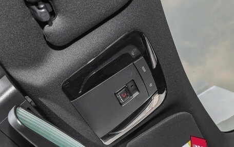 Toyota Camry, 2025 год, 4 300 000 рублей, 28 фотография