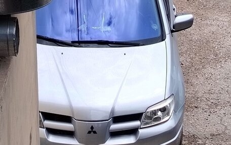 Mitsubishi Outlander III рестайлинг 3, 2006 год, 750 000 рублей, 8 фотография