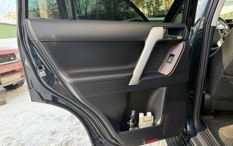 Toyota Land Cruiser Prado 150 рестайлинг 2, 2014 год, 4 500 000 рублей, 11 фотография