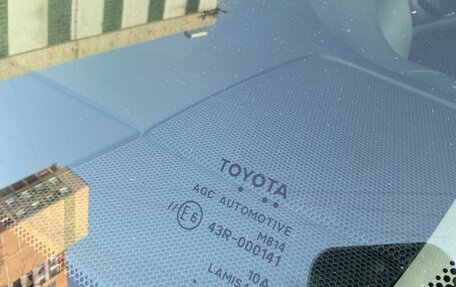 Toyota Land Cruiser Prado 150 рестайлинг 2, 2014 год, 4 500 000 рублей, 21 фотография