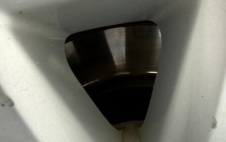 Toyota Land Cruiser Prado 150 рестайлинг 2, 2014 год, 4 500 000 рублей, 32 фотография