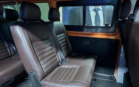 Volkswagen Caravelle T5, 2008 год, 1 900 000 рублей, 4 фотография