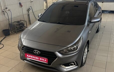 Hyundai Solaris II рестайлинг, 2017 год, 1 450 000 рублей, 2 фотография