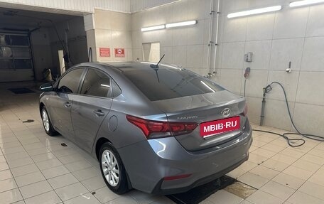 Hyundai Solaris II рестайлинг, 2017 год, 1 450 000 рублей, 3 фотография