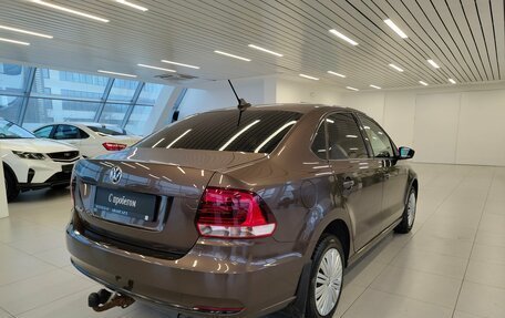 Volkswagen Polo VI (EU Market), 2017 год, 925 000 рублей, 2 фотография