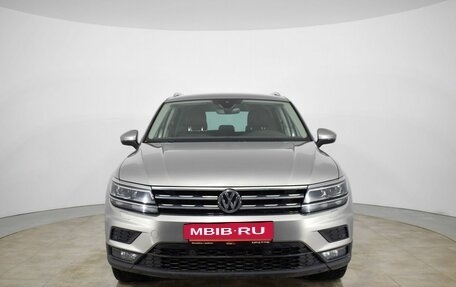 Volkswagen Tiguan II, 2020 год, 3 050 000 рублей, 2 фотография