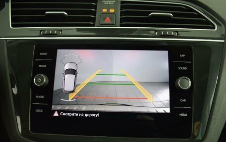 Volkswagen Tiguan II, 2020 год, 3 050 000 рублей, 15 фотография