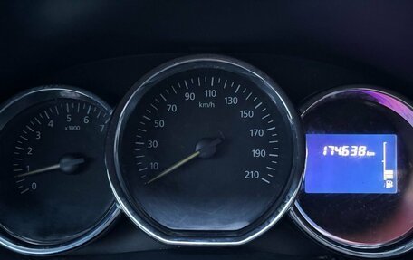 Renault Logan II, 2016 год, 620 000 рублей, 9 фотография