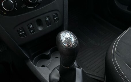 Renault Logan II, 2016 год, 620 000 рублей, 14 фотография