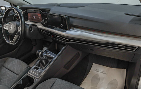 Volkswagen Golf VIII, 2021 год, 2 349 000 рублей, 18 фотография