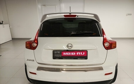 Nissan Juke II, 2013 год, 987 000 рублей, 7 фотография